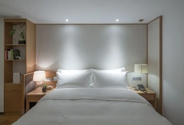 Comfort Tek Büyük Yataklı Oda