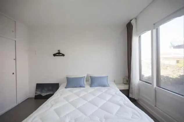 Ev (2 rooms)