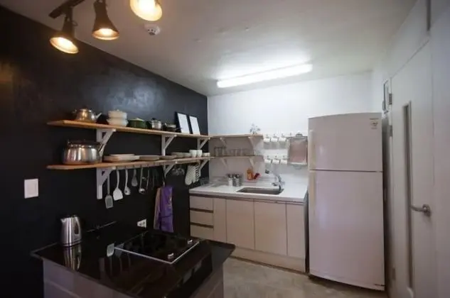 Ev (2 rooms)