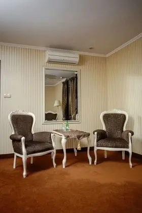 Exclusive Stüdyo Süit