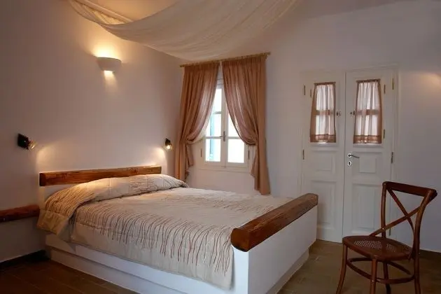 Deluxe Tek Büyük Yataklı Oda, Havuz Manzaralı
