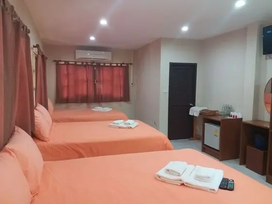 Standard Room For 6 People