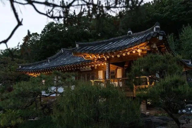 Oda, Bahçe Manzaralı