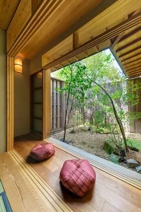 Sıra Ev, 3 Yatak Odası, Avlu Manzaralı