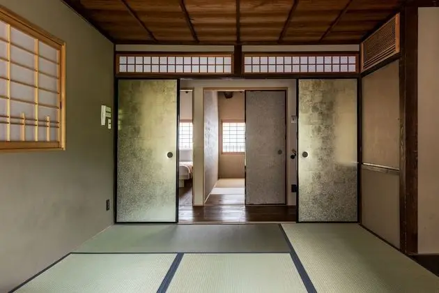 Sıra Ev, 3 Yatak Odası, Avlu Manzaralı