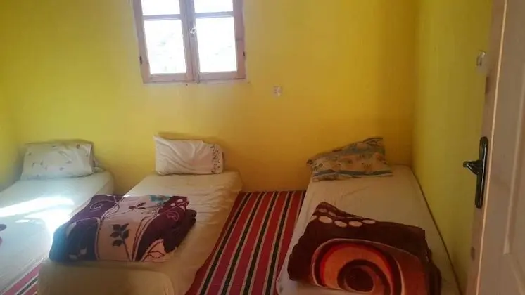 Üç Kişilik Oda