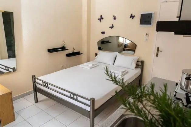 Traditional Apart Daire (2)