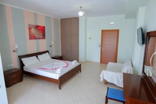 Tek Büyük Yataklı Oda