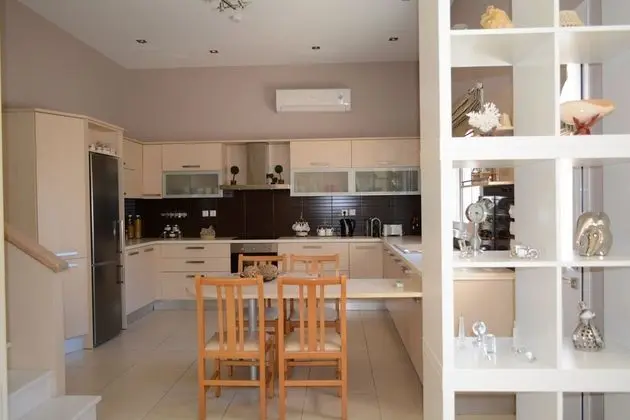 Luxury Villa, 2 Yatak Odası, Sıcak Su Havuzu, Bahçeli