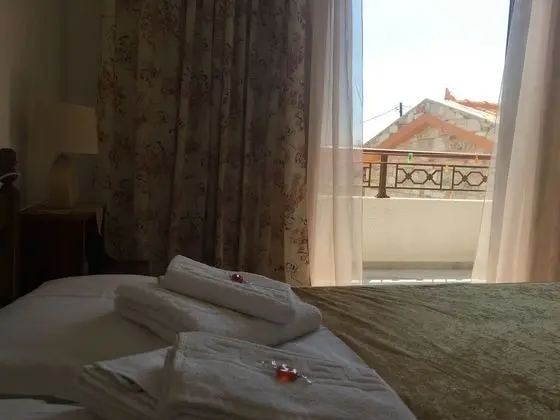 Stüdyo, Kısmi Deniz Manzaralı