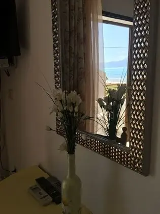 Stüdyo, Kısmi Deniz Manzaralı