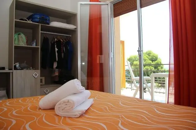 Tek Büyük veya İki Ayrı Yataklı Oda, Dağ Manzaralı