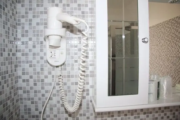 Tek Büyük veya İki Ayrı Yataklı Oda, Dağ Manzaralı