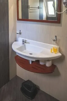 Standard Tek Büyük veya İki Ayrı Yataklı Oda