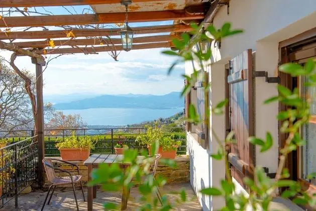Classic Ev, Şömine, Deniz Manzaralı