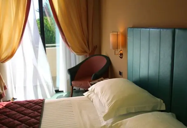 Deluxe Tek Büyük Yataklı Oda, Deniz Manzaralı