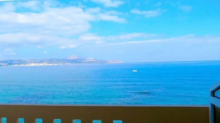 Stüdyo, Deniz Manzaralı