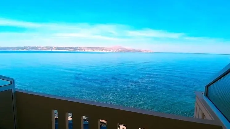 Stüdyo, Deniz Manzaralı (Quadruple)