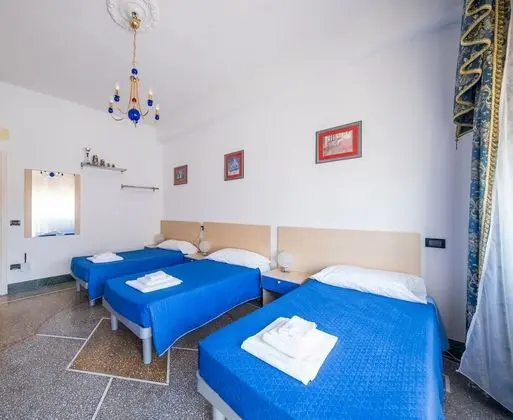 Üç Kişilik Oda, Ortak Banyo