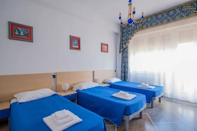 Üç Kişilik Oda, Ortak Banyo