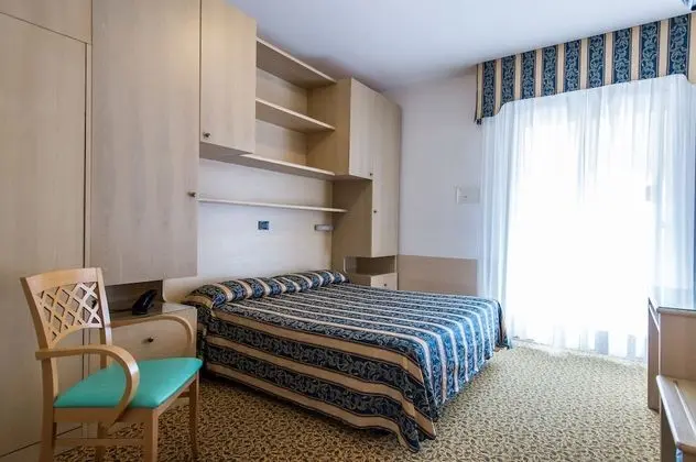 Standard Üç Kişilik Oda