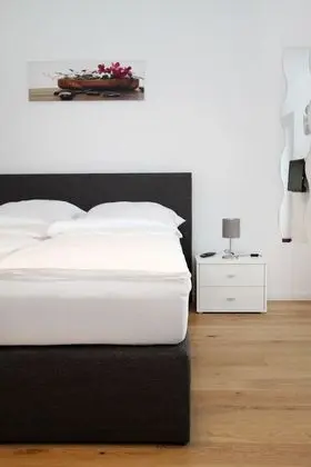 Studio Apartment with Terrace
