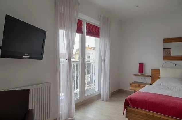 Tek Büyük Yataklı Oda (Zimmer 10)