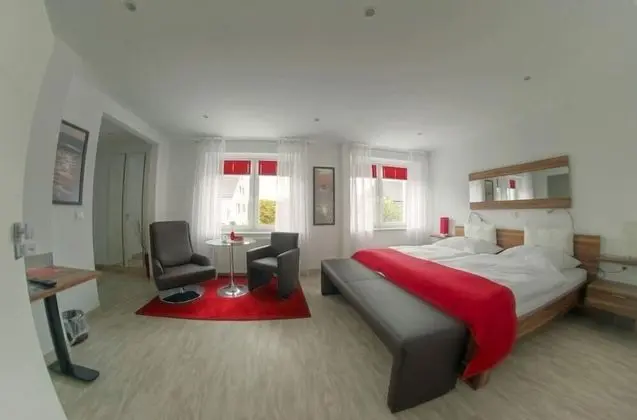 Tek Büyük Yataklı Oda (Zimmer 2)