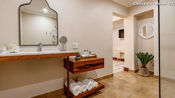 Luxury Oda, 1 En Büyük (King) Boy Yatak