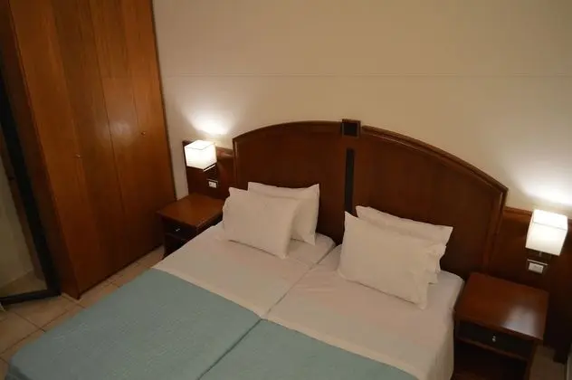 Deluxe studio with outdoor Hot tub on the ground floor