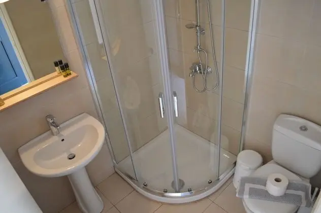Deluxe studio with outdoor Hot tub on the ground floor
