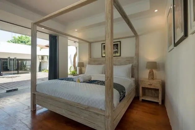 Deluxe Villa