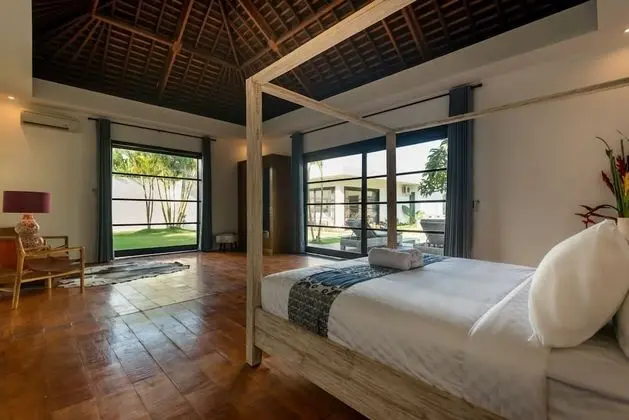 Deluxe Villa