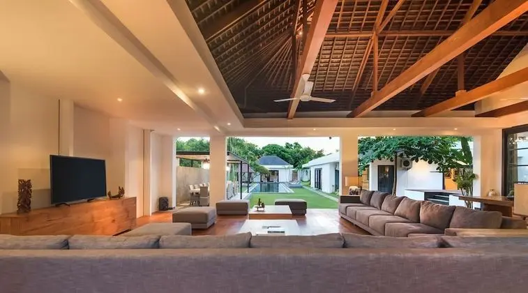 Deluxe Villa