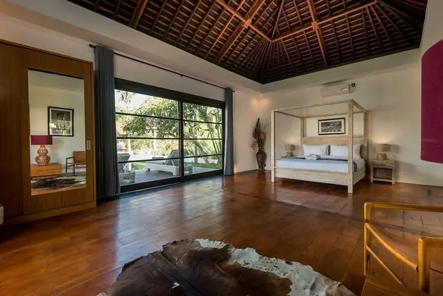 Deluxe Villa