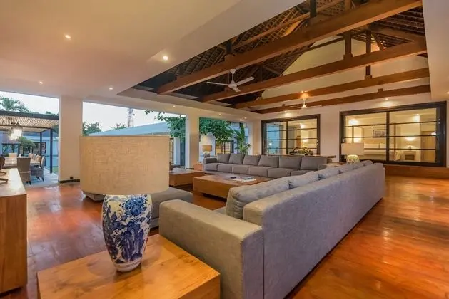 Deluxe Villa