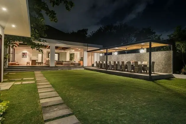 Deluxe Villa