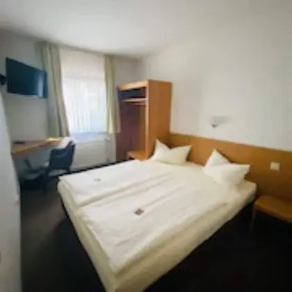 Standard Tek Büyük Yataklı Oda