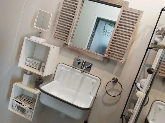 Classic Tek Büyük Yataklı Oda, Bahçe Manzaralı (La Dinotière.)