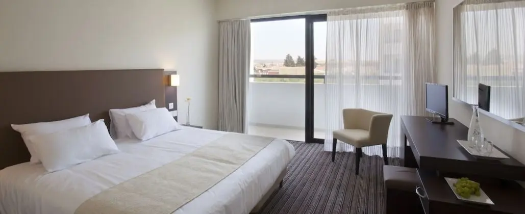 Deluxe Side Sea view room