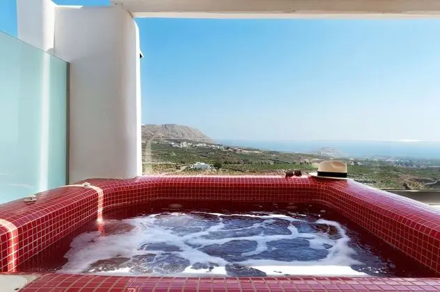 Saligari Villa 3 Bedrooms, Private Pool and Hot Tub