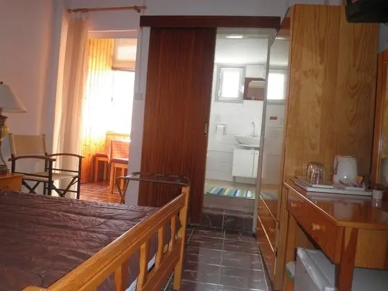 Tek Büyük Yataklı Oda