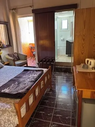 Tek Büyük Yataklı Oda