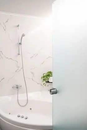 Grand Stüdyo, Şehir Manzaralı