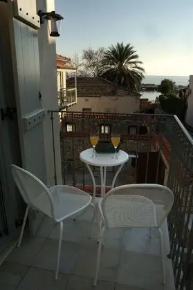 Villa (Orange)