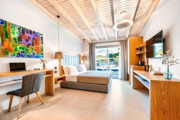 Junior Stüdyo Süit