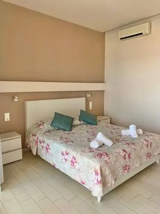Üç Kişilik Oda, Deniz Manzaralı