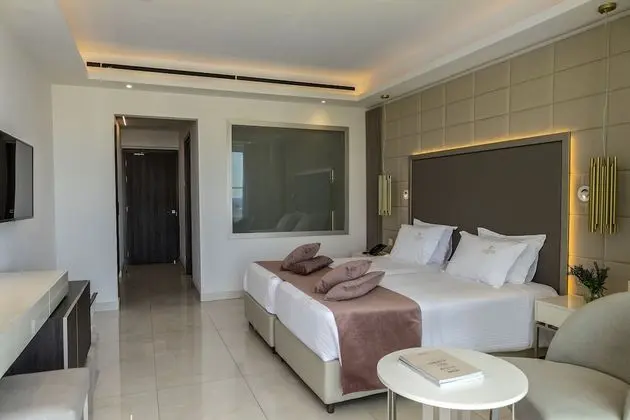 Superior Oda, 1 Yatak Odası, Balkon, Kısmi Deniz Manzaralı