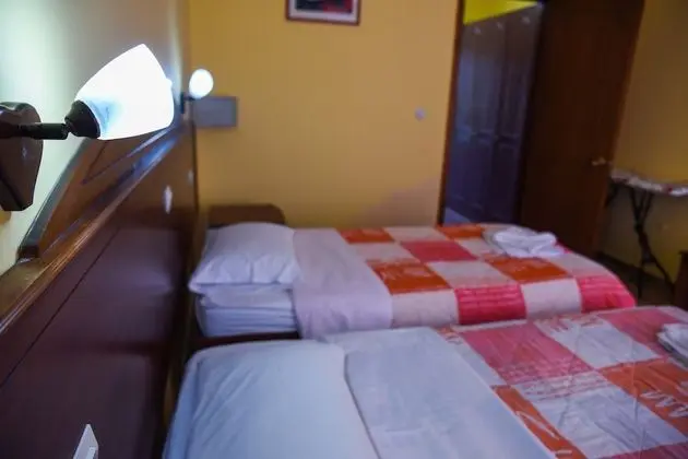 Basic Stüdyo (3 Adults)