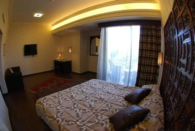 Deluxe Büyük Yataklı Tek Kişilik Oda